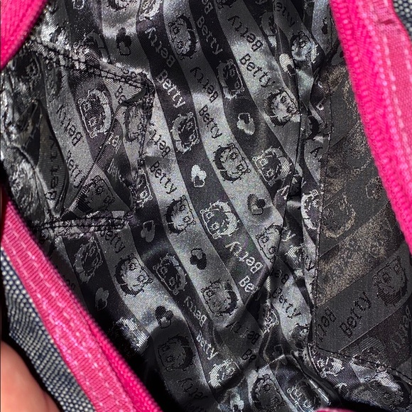 Handbag - Picture 5 of 5